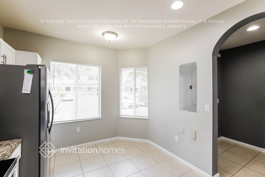 Building Photo - 8273 SW 29th St