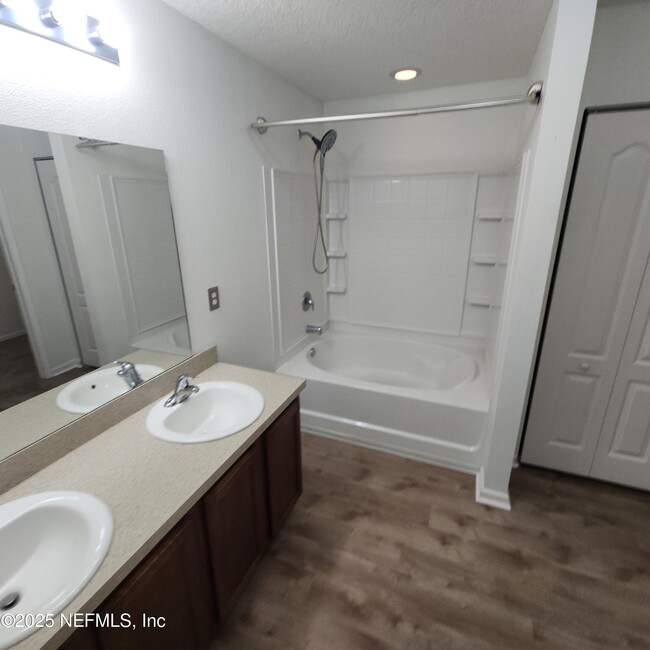 Building Photo - 15307 Bareback Dr