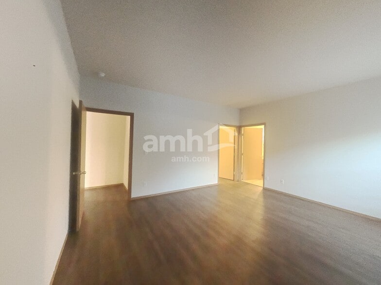 Building Photo - 11102 179th Ave Ct E