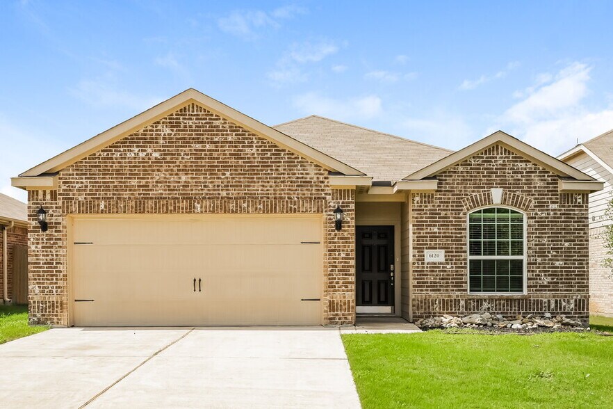 Primary Photo - 6120 Chalk Hollow Dr