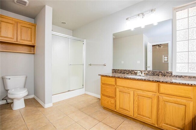 Building Photo - 41 May Ln