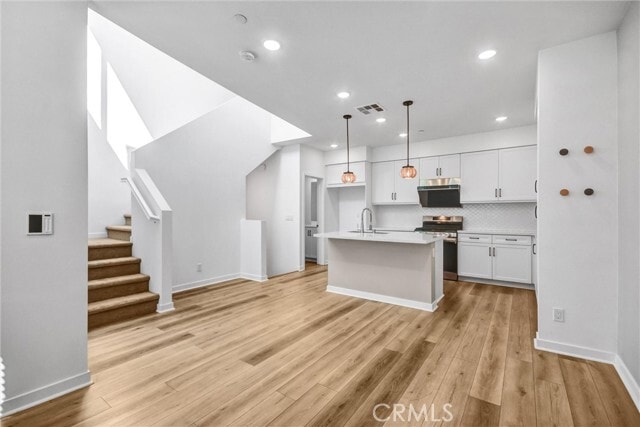 Building Photo - 11053 Momentum Dr