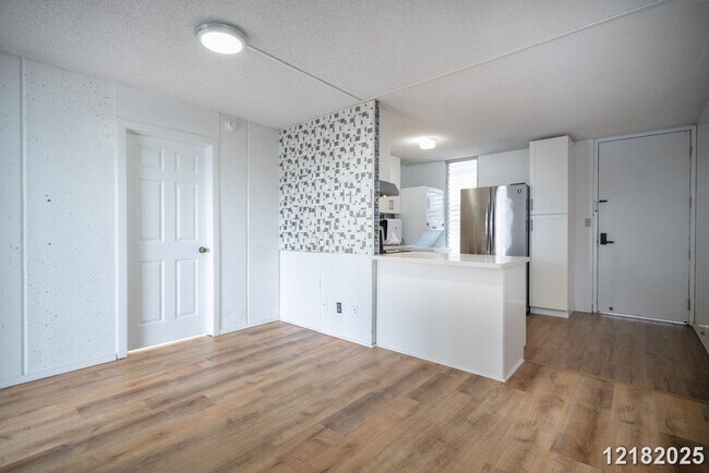 Building Photo - $2550 /1 Bed/ 1 Bath/ 1 Parking IN MILILANI