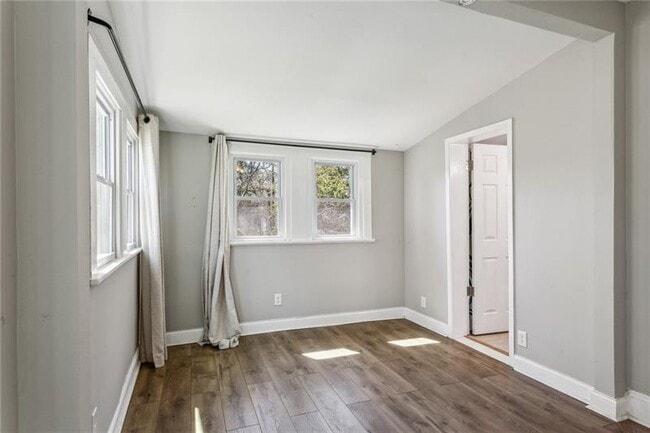 Building Photo - 1654 Westhaven Dr SW