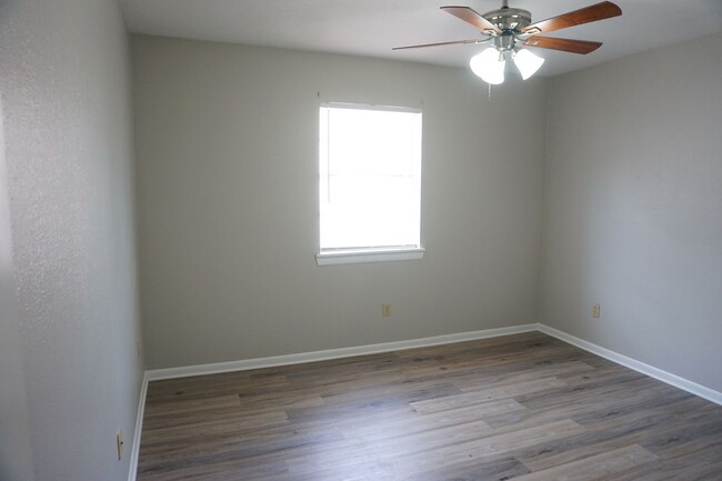 Building Photo - 2907 Prairie Flower Cir