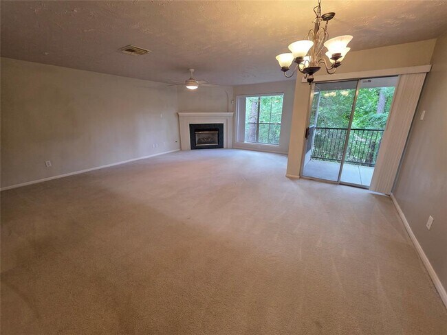 Building Photo - 8051 Bay Branch Dr