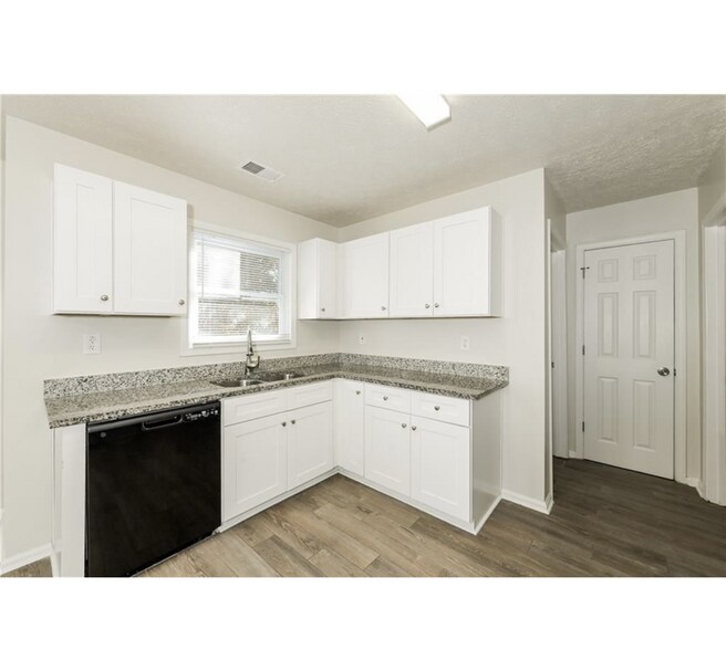 Building Photo - 1195 Kibbe Cir