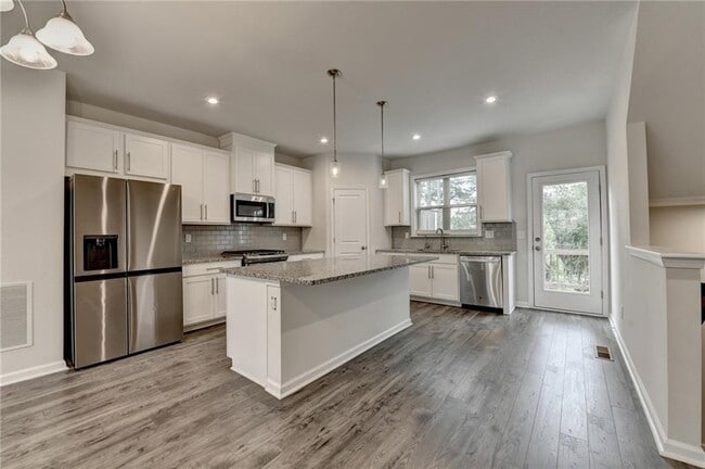 Building Photo - 3587 Hidden Valley Cir