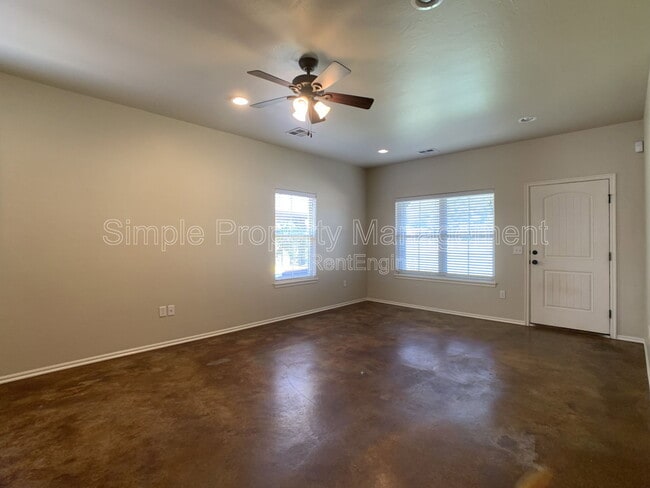 Building Photo - 14628 1st St