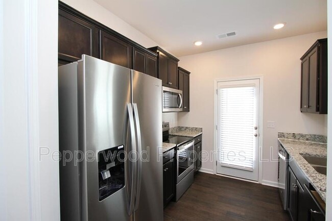 Building Photo - 1317 Wunder Way