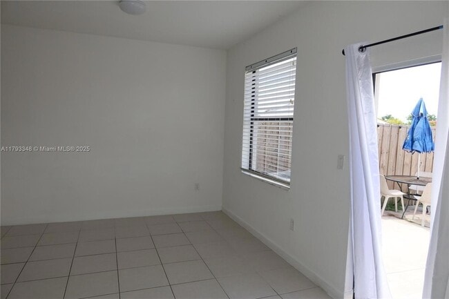 Building Photo - 18240 SW 148th Rd