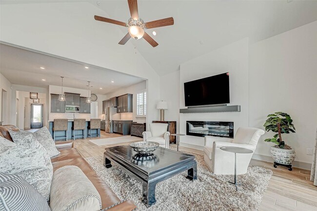 Building Photo - 24918 Flint Lake Dr