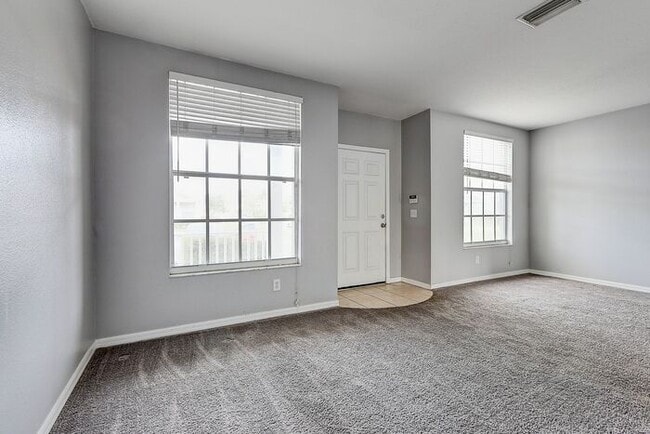 Building Photo - Land O'Lakes 3 Bed/2.5 Bath Townhome for L...