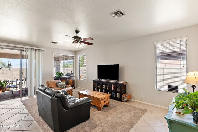 Building Photo - 1819 W Deer Creek Rd