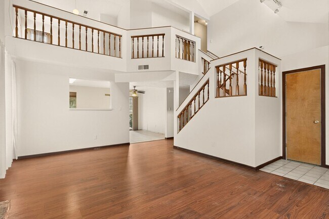 Building Photo - 7817 Sunrose Dr NW
