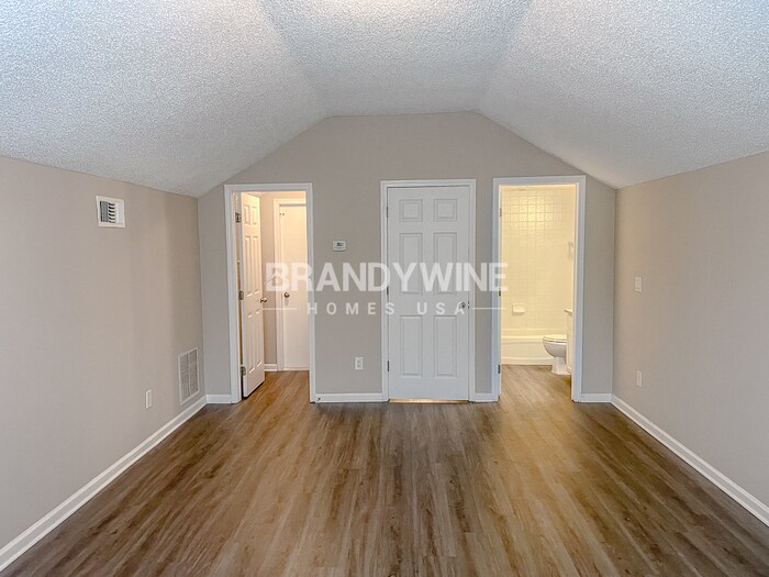 Building Photo - 4358 Woodley Creek Rd