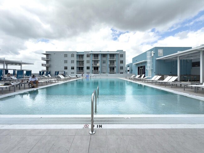 Building Photo - 7751 NW 107th Ave