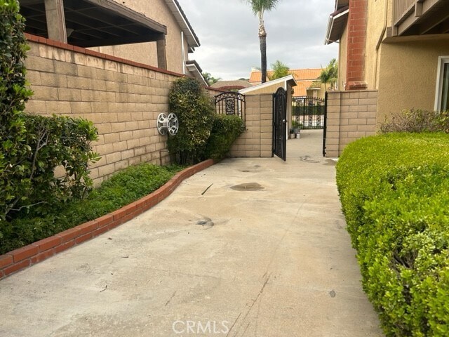 Building Photo - 19450 Empty Saddle Rd