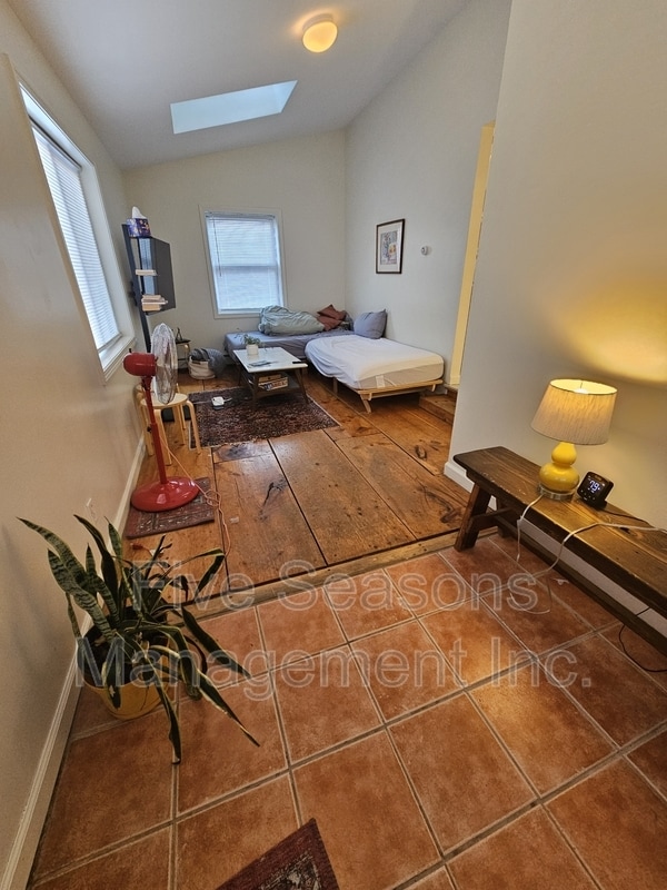 Building Photo - 22-24-24 Hayward St