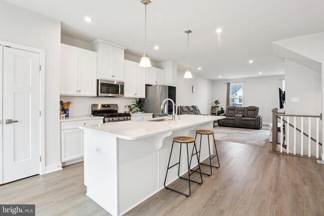 Building Photo - 47 Rosemary Wy