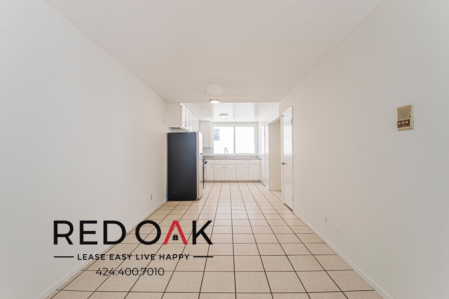 Building Photo - 619 N Kingsley Dr