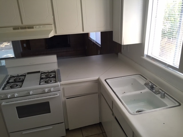 Building Photo - Northeast El Paso 3 bed