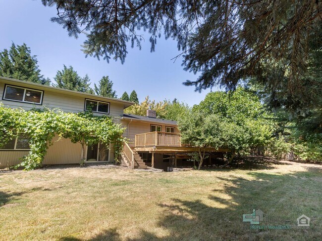 Building Photo - Beautiful 4 Bedroom Home