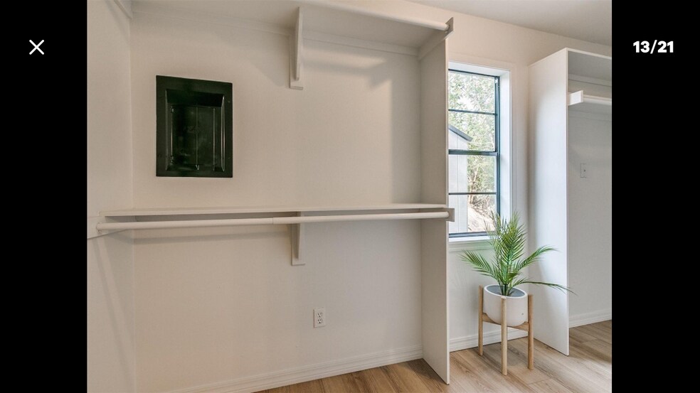 Building Photo - 121 W Himes St