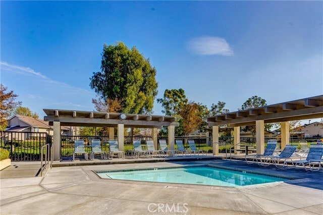 Building Photo - 110 Shadowbrook