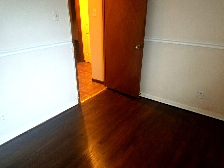 Third bedroom - 1820 Bluebird Dr