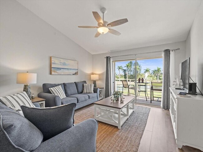 Building Photo - 5900 Bahia Del Mar Cir N