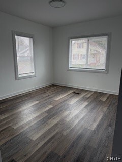 Building Photo - 5 Walnut St