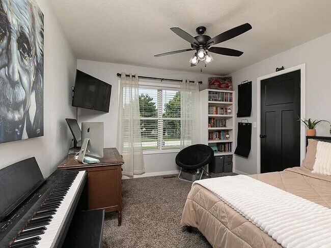 Building Photo - Your Dream Home Just Hit the Market – Don’t Miss Out!