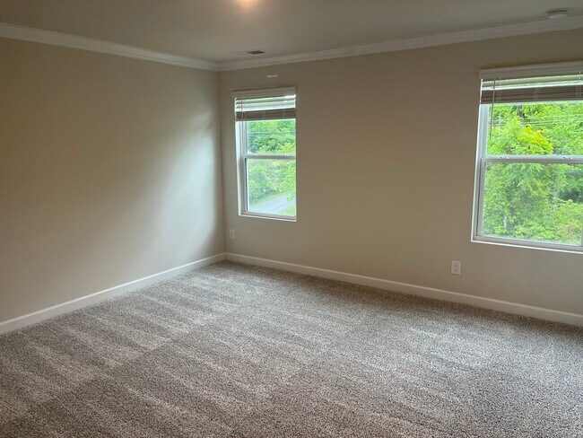 Building Photo - 2336 Belterra Dr