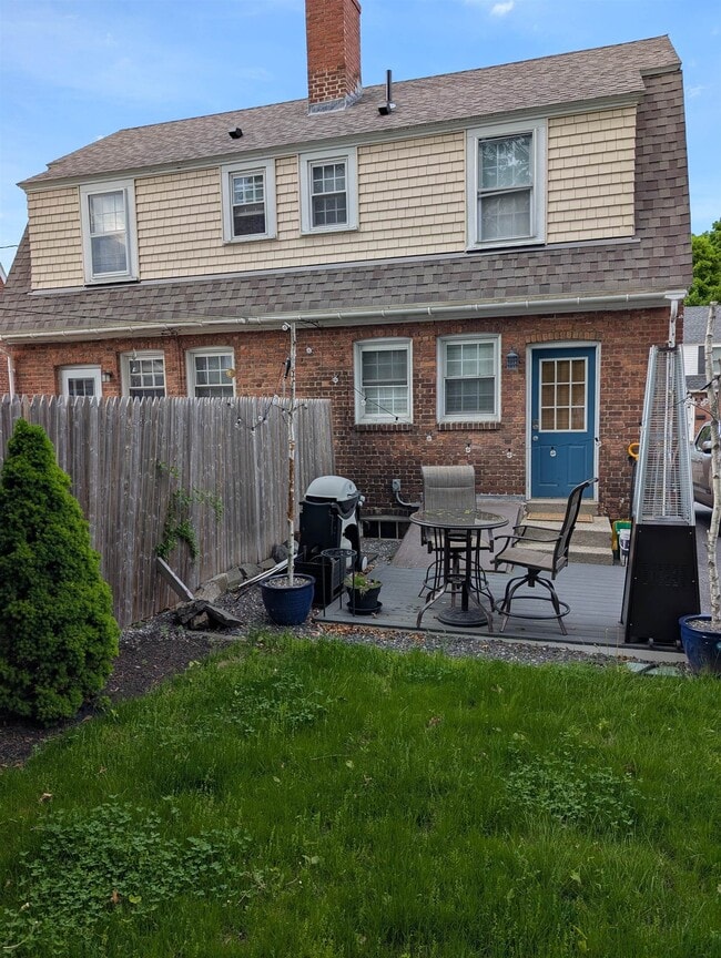Building Photo - 67 Porpoise Way
