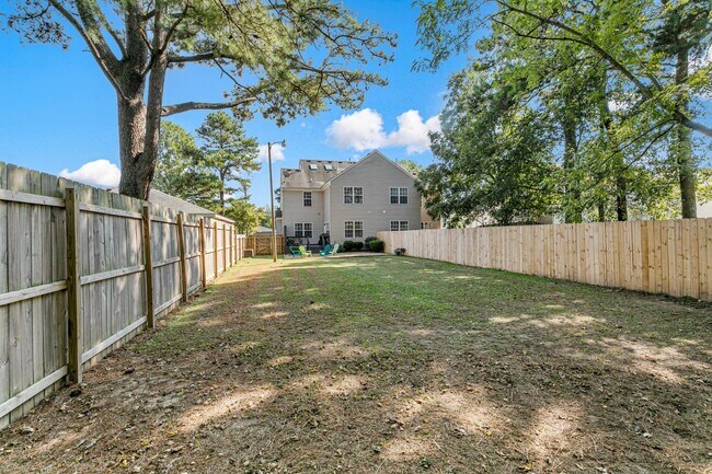 Building Photo - Oceana Area