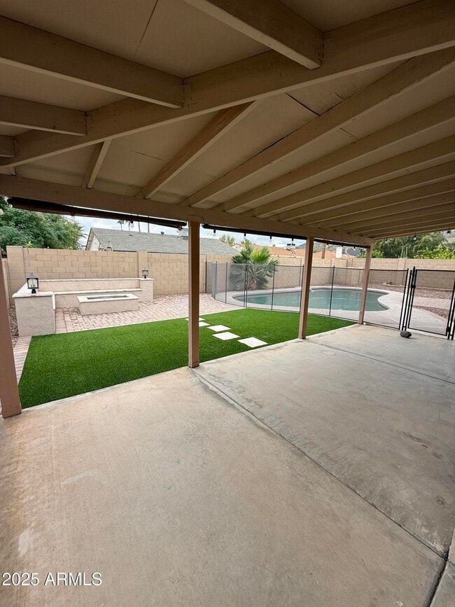 Building Photo - 4353 E Pearce Rd