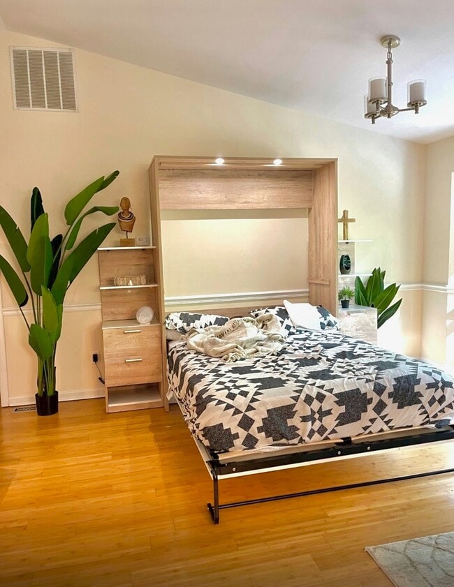 Building Photo - 3120 Creedon Dr