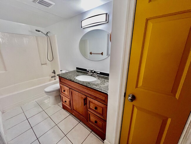 Building Photo - Beautiful 4 bedroom home in Salem