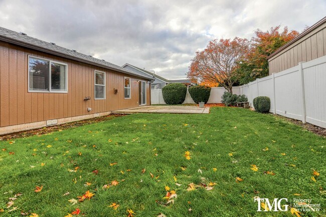 Building Photo - Charming Ranch in Desirable East County with Private Fenced Yard