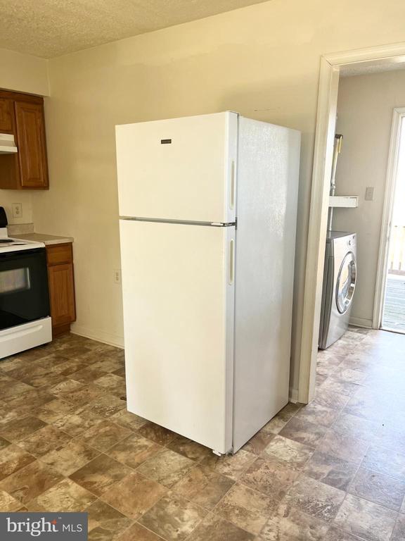 Building Photo - 123 Early St