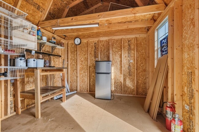 Building Photo - 307 Lnb St