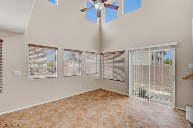 Building Photo - 2780 Kona Crest Ave