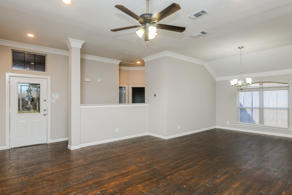Building Photo - 5900 Ravenya St