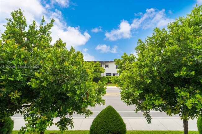 Building Photo - 8005 NW 104th Ave