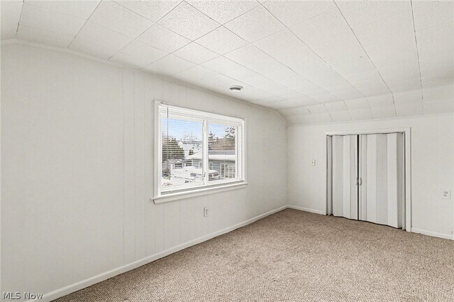 Building Photo - 5425 Ohio St