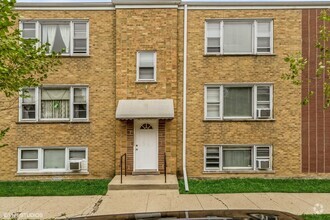 Building Photo - 7074 W Diversey Ave