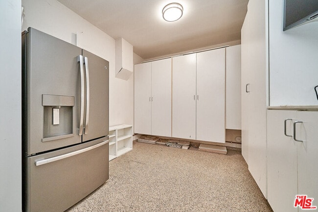 Building Photo - 675 Poplar St