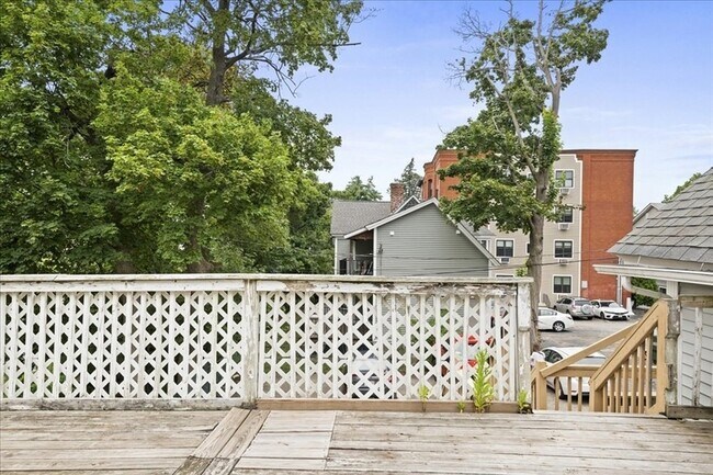 Building Photo - 36 Cedar St