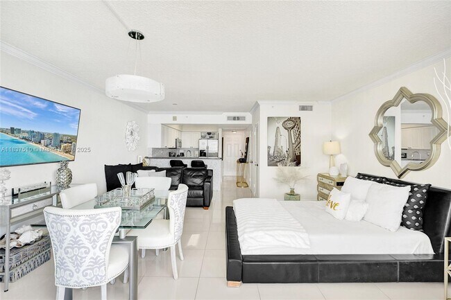 Building Photo - 2501 S Ocean Dr